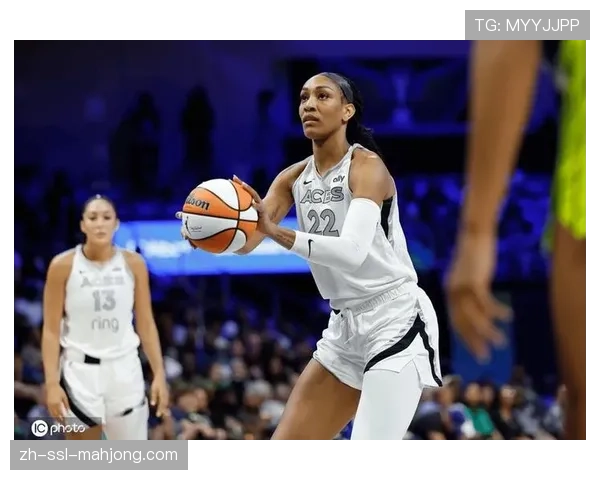 拉斯维加斯王牌队开启季前训练营，主力阵容全员健康报到